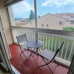 Confortable T2 Refait A Neuf A 3mn De La Parking Wifi Apartment *