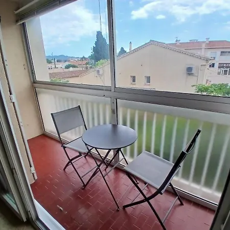 Confortable T2 Refait A Neuf A 3mn De La Parking Wifi Apartment *